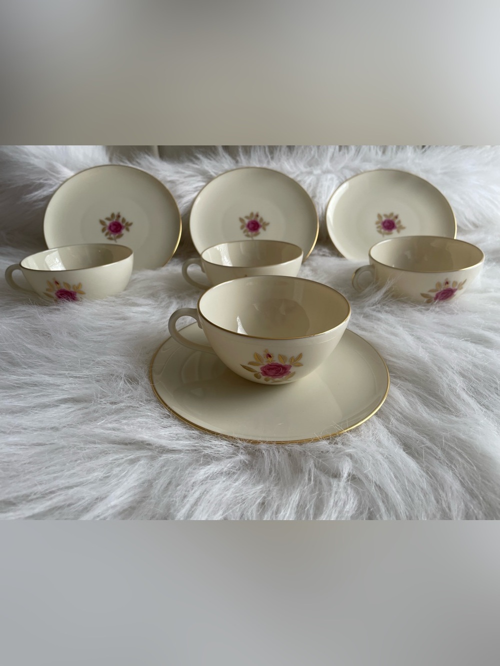 Vintage Lenox Roselyn Ivory Bone China Cup & Saucer Set of 8 Pcs - Picture 2 of 3